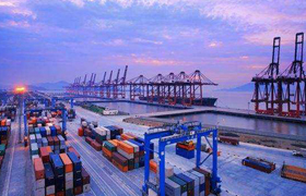 交通运输:全国港口集装箱吞吐量环比增长13.2%